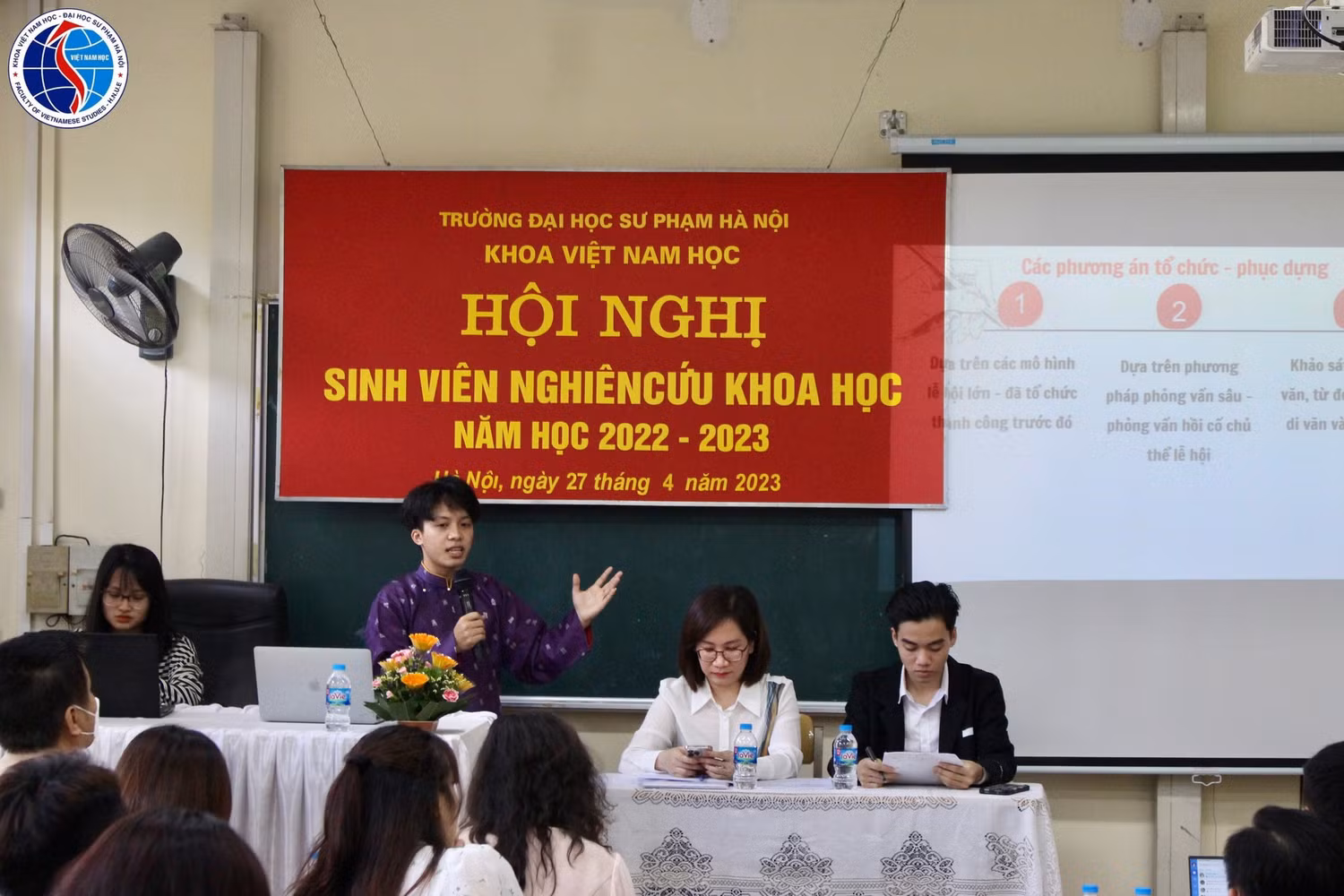 Khoa Việt Nam học Trường Đại học Sư phạm Hà Nội tổ chức Hội nghị sinh viên nghiên cứu khoa học. (Ảnh của Khoa Việt Nam học) Khoa Việt Nam học Trường Đại học Sư phạm Hà Nội tổ chức Hội nghị sinh viên nghiên cứu khoa học. (Ảnh của Khoa Việt Nam học)