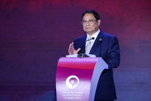 Thủ tướng kêu gọi các doanh nghiệp phát huy tinh thần đoàn kết, góp phần xây dựng ASEAN tự cường, phát triển. Ảnh: VGP/Nhật Bắc Thủ tướng kêu gọi các doanh nghiệp phát huy tinh thần đoàn kết, góp phần xây dựng ASEAN tự cường, phát triển. Ảnh: VGP/Nhật Bắc