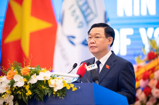 Chủ tịch Quốc hội Vương Đình Huệ tin tưởng rằng mỗi nghị sĩ trẻ đến từ các nghị viện thành viên sẽ phát huy trí tuệ, sức trẻ, sáng tạo, trách nhiệm và lòng nhiệt huyết để đóng góp tích cực cho thành công của Hội nghị. Ảnh: VGP/ĐH Chủ tịch Quốc hội Vương Đình Huệ tin tưởng rằng mỗi nghị sĩ trẻ đến từ các nghị viện thành viên sẽ phát huy trí tuệ, sức trẻ, sáng tạo, trách nhiệm và lòng nhiệt huyết để đóng góp tích cực cho thành công của Hội nghị. Ảnh: VGP/ĐH