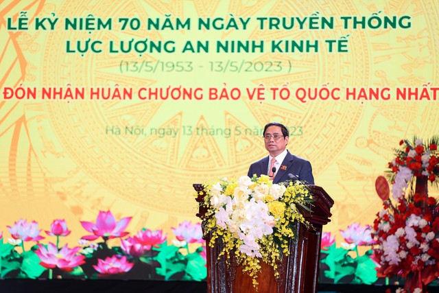 Thủ tướng tin tưởng lực lượng an ninh kinh tế sẽ tiếp tục nỗ lực phấn đấu không ngừng, hoàn thành xuất sắc mọi nhiệm vụ được giao, bảo đảm an ninh kinh tế - Ảnh: VGP/Nhật Bắc Thủ tướng tin tưởng lực lượng an ninh kinh tế sẽ tiếp tục nỗ lực phấn đấu không ngừng, hoàn thành xuất sắc mọi nhiệm vụ được giao, bảo đảm an ninh kinh tế - Ảnh: VGP/Nhật Bắc