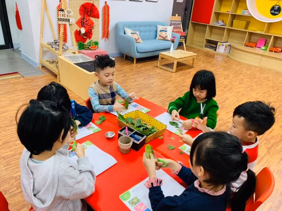 Tiết học tại Trường mầm non Tây Hồ (Hà Nội). Ảnh trên website nhà trường.