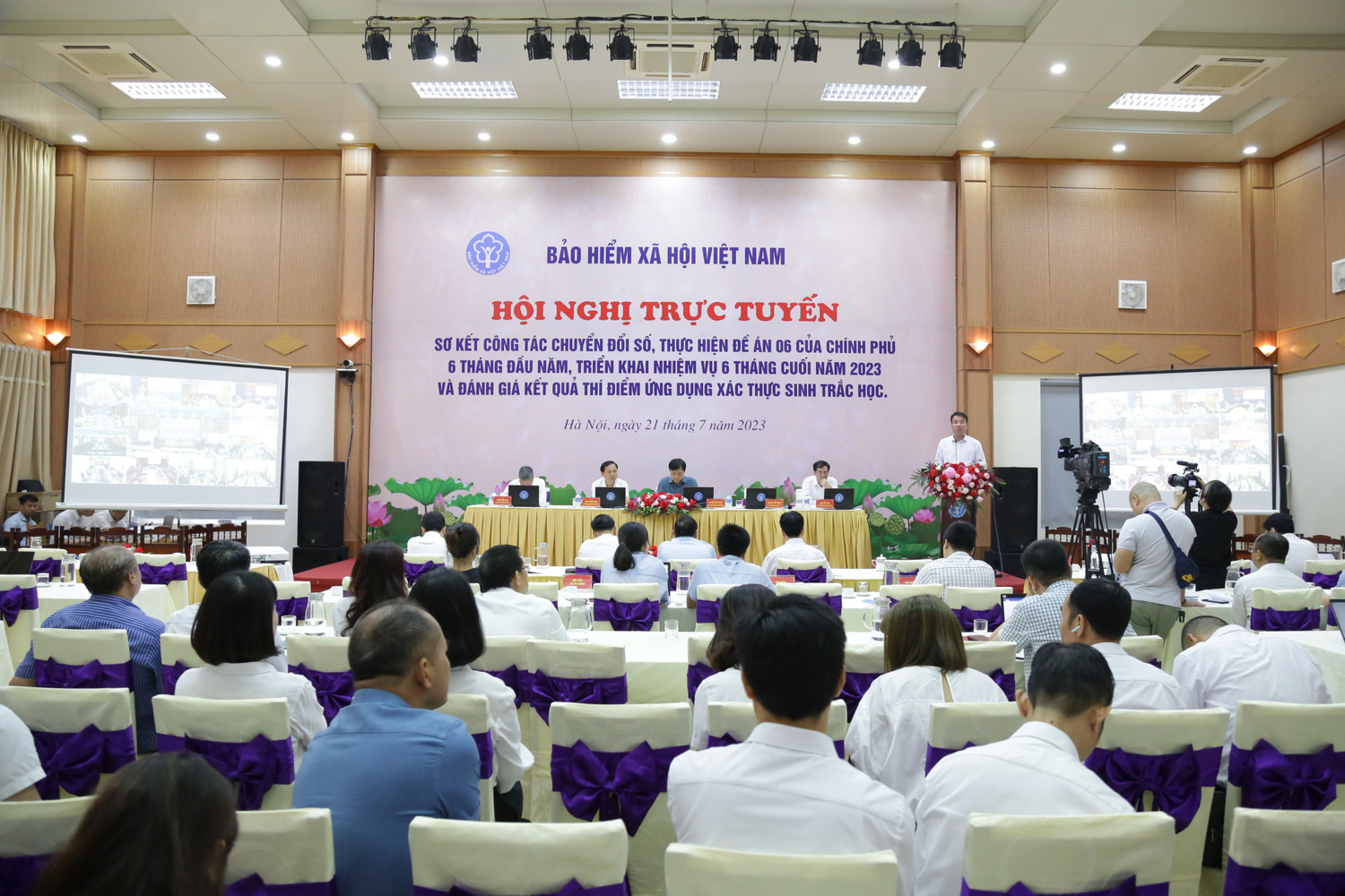 Toàn cảnh hội nghị Toàn cảnh hội nghị