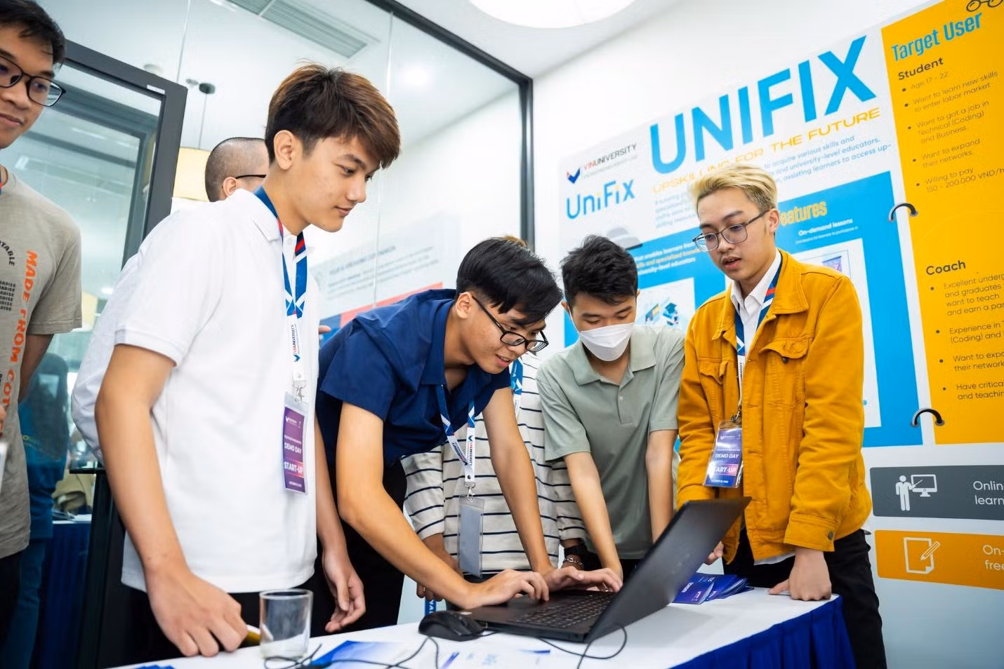 Trung tâm khởi nghiệp (E-Lab) của VinUni là nơi ươm mầm những nhân tài xuất sắc, cùng khát khao khởi nghiệp và đổi mới sáng tạo Trung tâm khởi nghiệp (E-Lab) của VinUni là nơi ươm mầm những nhân tài xuất sắc, cùng khát khao khởi nghiệp và đổi mới sáng tạo