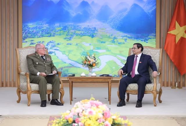 Thủ tướng Phạm Minh Chính đánh giá cao quan hệ hợp tác chặt chẽ nhiều mặt giữa Bộ Các Lực lượng vũ trang cách mạng Cuba với Bộ Quốc phòng Việt Nam trong thời gian qua. Ảnh: VGP/Nhật Bắc Thủ tướng Phạm Minh Chính đánh giá cao quan hệ hợp tác chặt chẽ nhiều mặt giữa Bộ Các Lực lượng vũ trang cách mạng Cuba với Bộ Quốc phòng Việt Nam trong thời gian qua. Ảnh: VGP/Nhật Bắc