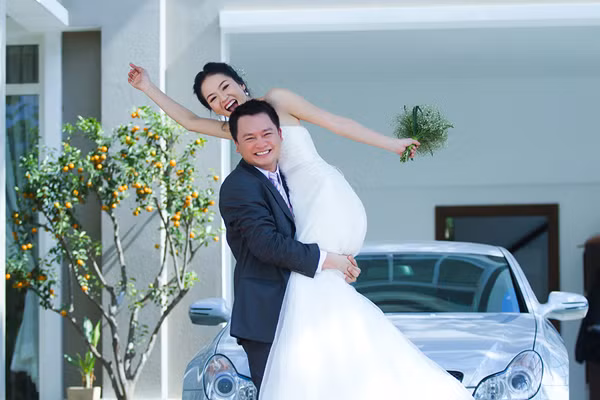 Phan Thị Lý được công chúng yêu mến nhờ gương mặt xinh xắn, vóc dáng chuẩn tại vòng chung kết Hoa hậu Thế giới người Việt 2010. Phan Thị Lý được công chúng yêu mến nhờ gương mặt xinh xắn, vóc dáng chuẩn tại vòng chung kết Hoa hậu Thế giới người Việt 2010.