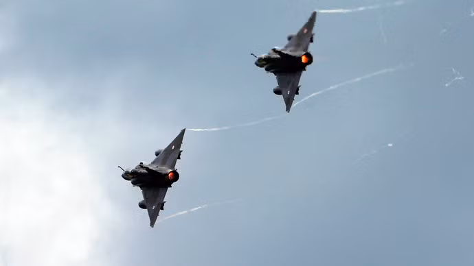Chiến đấu cơ Dassault Mirage 2000N. Ảnh Reuters. Chiến đấu cơ Dassault Mirage 2000N. Ảnh Reuters.