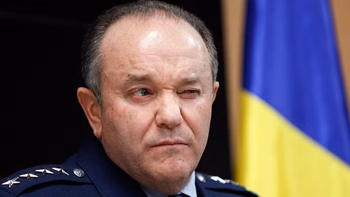 Tư lệnh tối cao NATO tại châu Âu, tướng Philip Breedlove. Tư lệnh tối cao NATO tại châu Âu, tướng Philip Breedlove.
