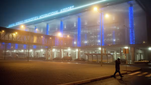 Sân bay quốc tế tại Donetsk. Sân bay quốc tế tại Donetsk.