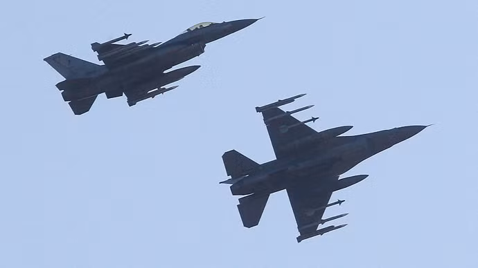 Mỹ sẽ tăng thêm chiến đấu cơ tại các nước Baltic và Ba Lan, xung quanh Nga. Mỹ sẽ tăng thêm chiến đấu cơ tại các nước Baltic và Ba Lan, xung quanh Nga.
