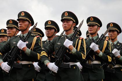 Tham vọng bành trướng lãnh thổ cùng với sự gia tăng liên tục sức mạnh quân sự của Trung Quốc đang khiến các nước láng giềng quan ngại. Tham vọng bành trướng lãnh thổ cùng với sự gia tăng liên tục sức mạnh quân sự của Trung Quốc đang khiến các nước láng giềng quan ngại.