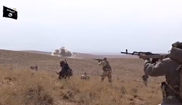 Khủng bố IS chiến đấu tại Syria.