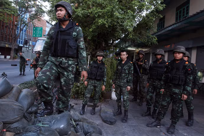 Quân đội Thái Lan ở Bangkok sau đảo chính quân sự. Quân đội Thái Lan ở Bangkok sau đảo chính quân sự.