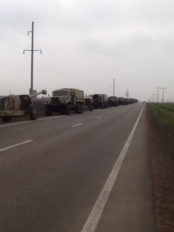 Quân đội Ukraine đang hướng tới Donetsk. Quân đội Ukraine đang hướng tới Donetsk.