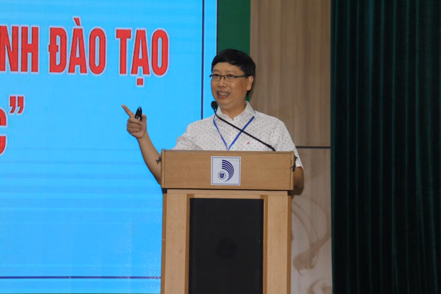 Phó giáo sư - Tiến sĩ Đinh Thành Việt, Trưởng Ban Đảm bảo chất lượng giáo dục, Đại học Đà Nẵng. Ảnh: NVCC Phó giáo sư - Tiến sĩ Đinh Thành Việt, Trưởng Ban Đảm bảo chất lượng giáo dục, Đại học Đà Nẵng. Ảnh: NVCC