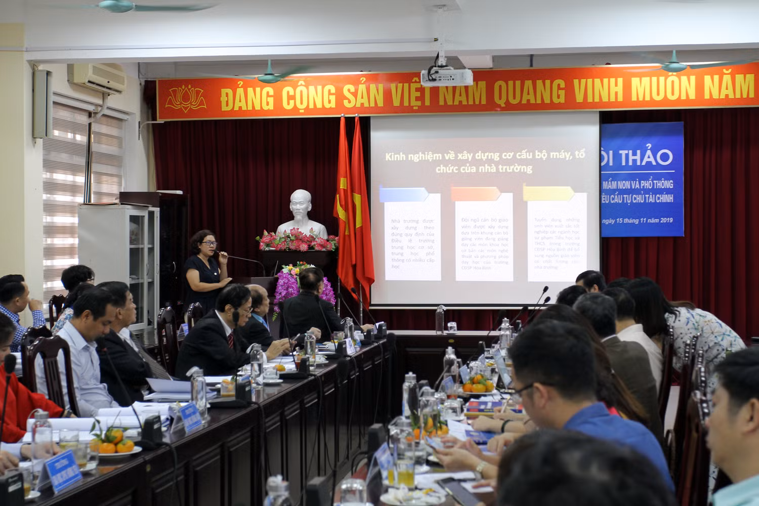 Xây dựng trường mầm non và phổ thông trong trường đại học địa phương