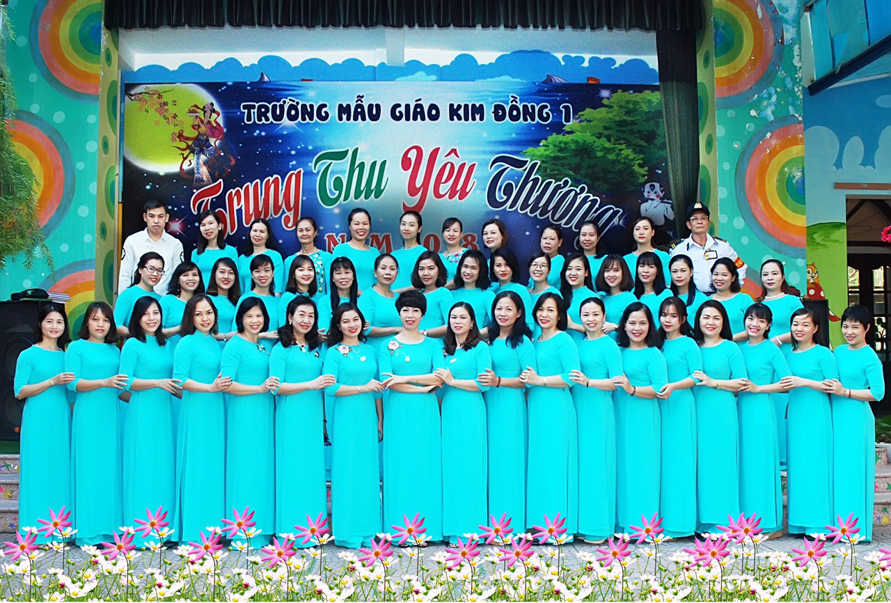 Đội ngũ cán bộ, giáo viên và nhân viên nhà trường giỏi chuyên môn, nghiệp vụ, đáp ứng yêu cầu dạy học (Ảnh: CTV)