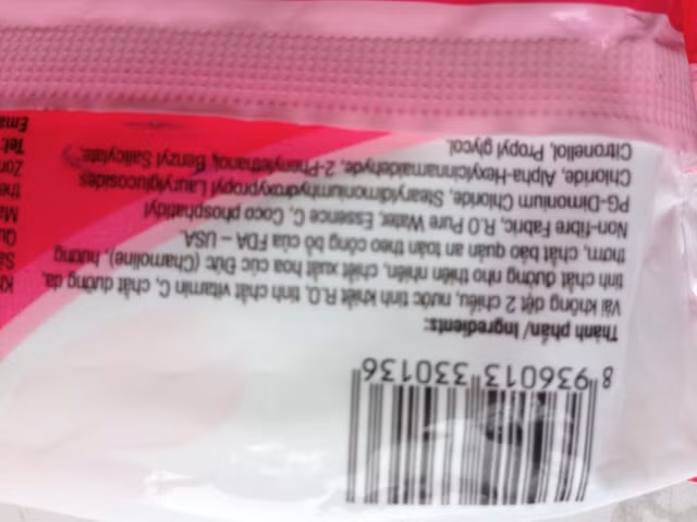 ... nhưng mặt sau của bao bì ghi rõ có "chất bảo quản". ... nhưng mặt sau của bao bì ghi rõ có "chất bảo quản".