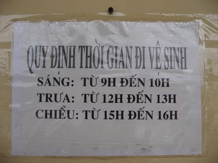 Có ai lỡ dại uống bia nhiều hay ăn bún đậu mắm tôm... thì...