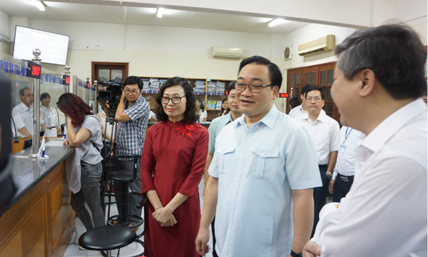 Bí thư Thành ủy Hà Nội thăm và làm việc với Bảo hiểm xã hội Hà Nội - Bảo hiểm xã hội Việt Nam Bí thư Thành ủy Hà Nội thăm và làm việc với Bảo hiểm xã hội Hà Nội - Bảo hiểm xã hội Việt Nam