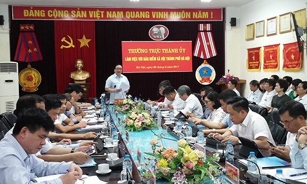 Bí thư Thành ủy Hà Nội thăm và làm việc với Bảo hiểm xã hội Hà Nội - ảnh Bảo hiểm xã hội Việt Nam. Bí thư Thành ủy Hà Nội thăm và làm việc với Bảo hiểm xã hội Hà Nội - ảnh Bảo hiểm xã hội Việt Nam.