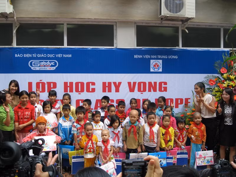 Chính thức khai giảng lớp học Hy vọng tại Bệnh viện Nhi ảnh 14