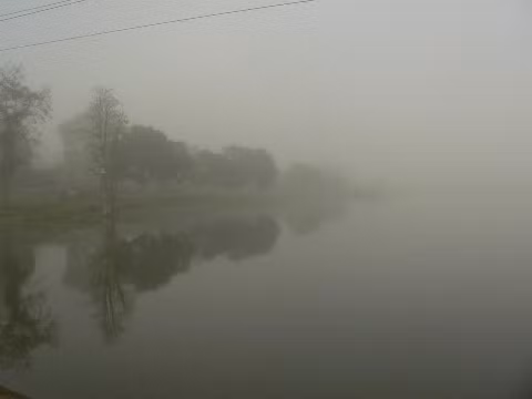 Một góc hồ.
