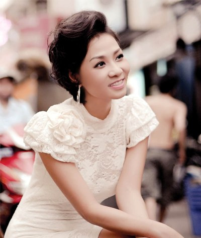 Thu Minh bị chê mắc "bệnh ngôi sao" khi chê trách nhân viên an ninh hàng không.