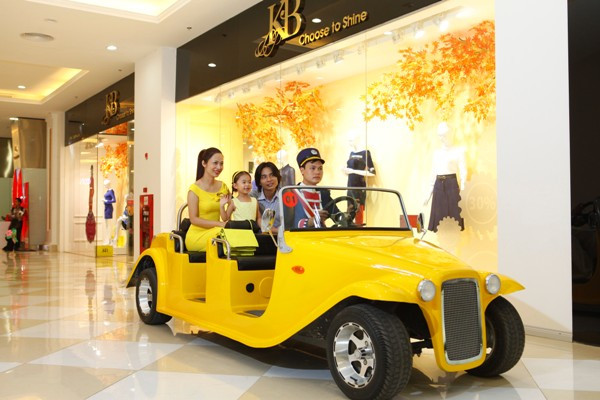 VMM Royal City đã ra mắt một gói tour hấp dẫn áp dụng cho nhóm từ 5 khách trở lên ở mọi lứa tuổi. VMM Royal City đã ra mắt một gói tour hấp dẫn áp dụng cho nhóm từ 5 khách trở lên ở mọi lứa tuổi.