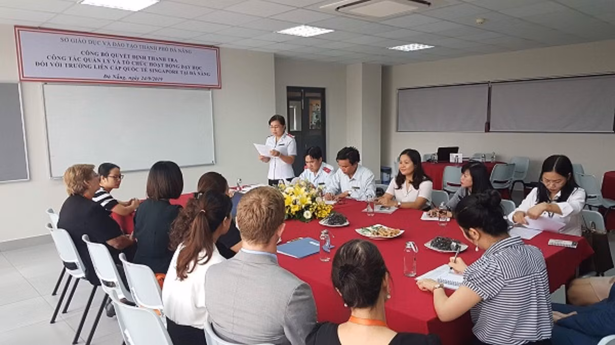 Sở Giáo dục và Đào tạo Đà Nẵng công bố quyết định thanh tra trường liên cấp quốc tế Singapore tại Đà Nẵng. Ảnh: Thanh tra Sở. Sở Giáo dục và Đào tạo Đà Nẵng công bố quyết định thanh tra trường liên cấp quốc tế Singapore tại Đà Nẵng. Ảnh: Thanh tra Sở.