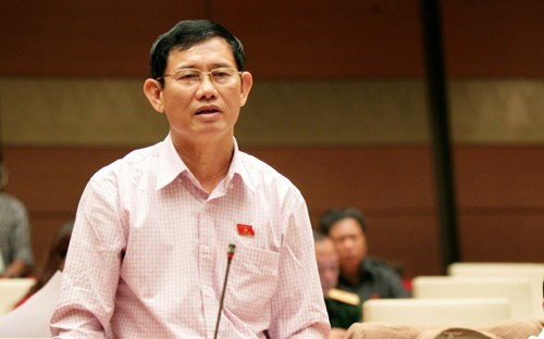 Ông Nguyễn Ngọc Phương phát biểu tại kỳ họp thứ 8 Quốc hội khóa XIII (Ảnh: Duy Linh, VOV) Ông Nguyễn Ngọc Phương phát biểu tại kỳ họp thứ 8 Quốc hội khóa XIII (Ảnh: Duy Linh, VOV)