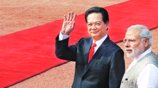 Thủ tướng Nguyễn Tấn Dũng thăm chính thức Ấn Độ và được Thủ tướng Narendra Modi đón tiếp trọng thị. Thủ tướng Nguyễn Tấn Dũng thăm chính thức Ấn Độ và được Thủ tướng Narendra Modi đón tiếp trọng thị.