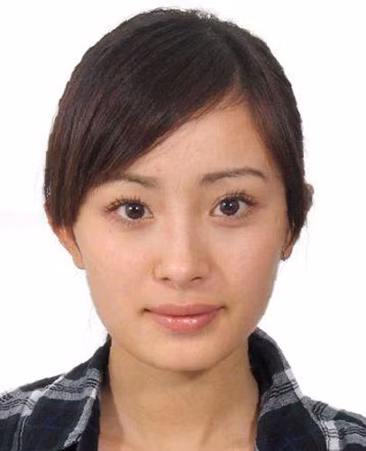Nữ diễn viên Dương Mịch, sinh ngày 12/9/1986 tại Bắc Kinh.