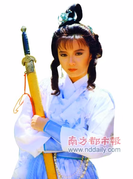 Tăng Hoa Sảnh vai Quách Tương trong “Ỷ thiên đồ long ký”.