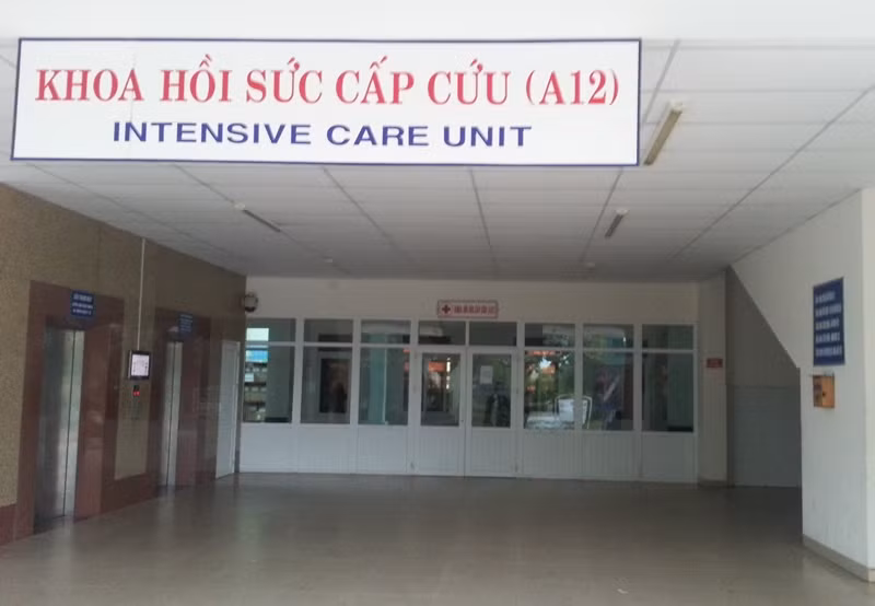 Hiện 4 quân nhân đang được cấp cứu tại Bệnh viện Quân y C17. Ảnh Thùy Linh Hiện 4 quân nhân đang được cấp cứu tại Bệnh viện Quân y C17. Ảnh Thùy Linh