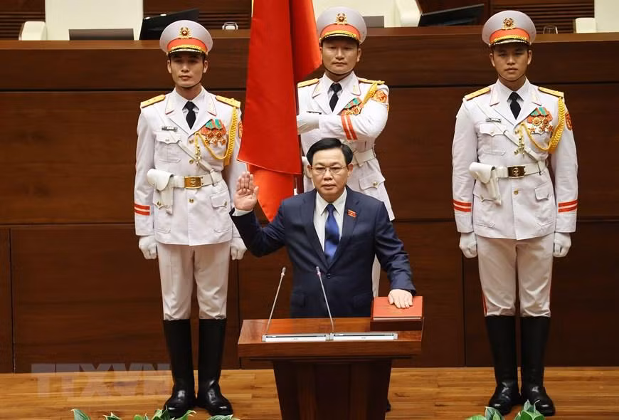 Chủ tịch Quốc hội Vương Đình Huệ tuyên thệ nhậm chức. Ảnh: TTXVN. Chủ tịch Quốc hội Vương Đình Huệ tuyên thệ nhậm chức. Ảnh: TTXVN.