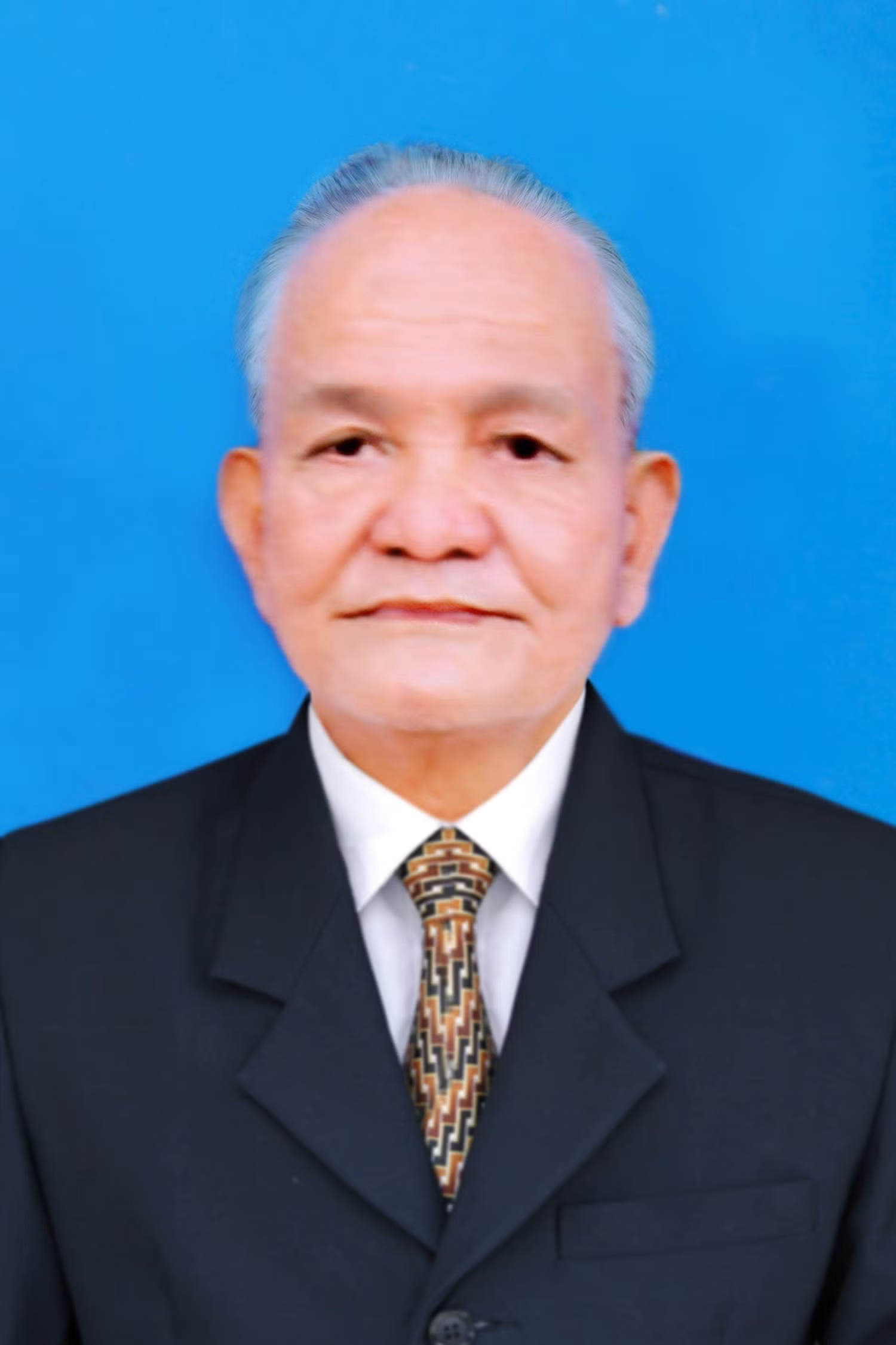 Thầy Nguyễn Tiến Dũng. Thầy Nguyễn Tiến Dũng.