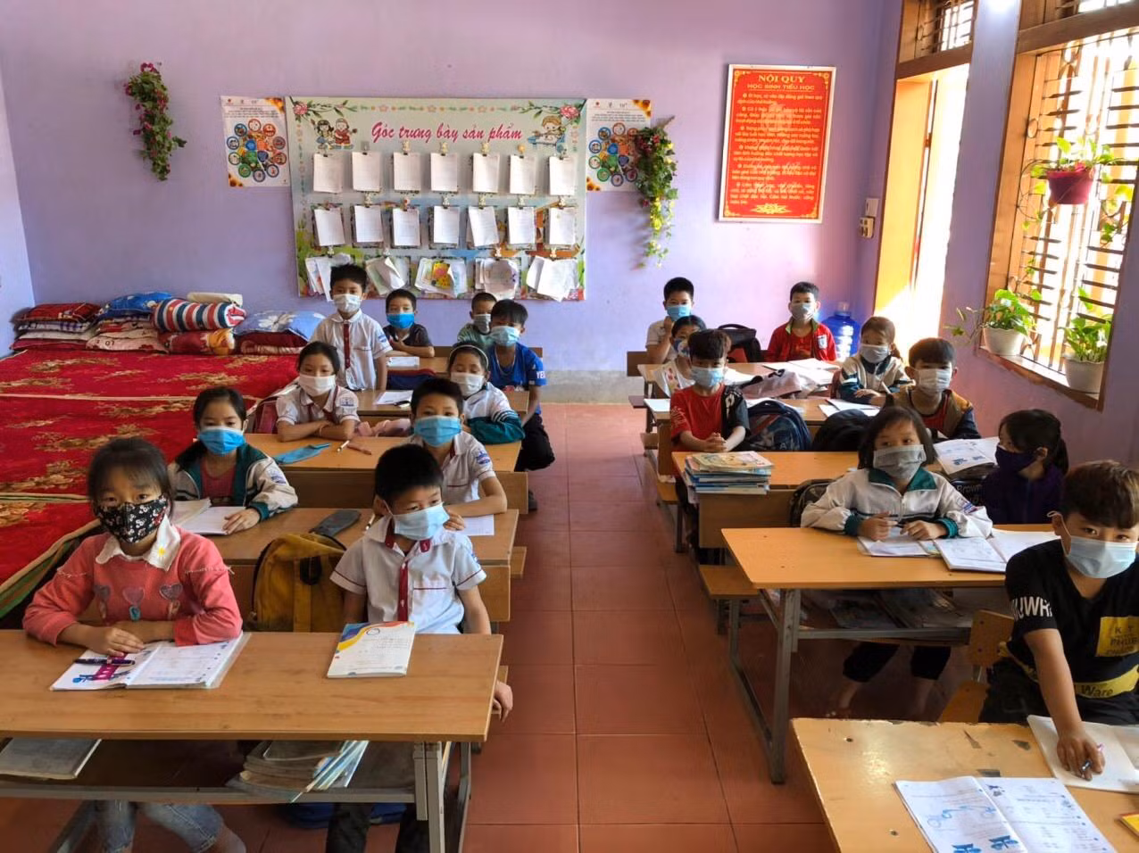 Giáo dục vùng cao vẫn còn rất nhiều khó khăn. Ảnh: Cao Kim Anh.