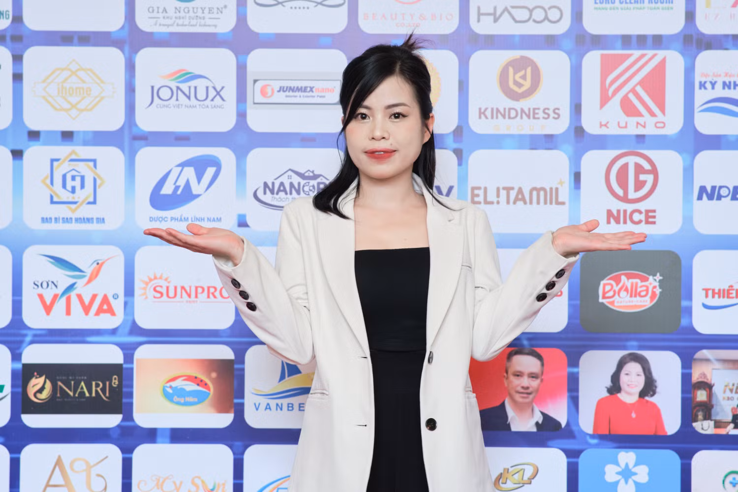 Bà Nguyễn Diệu Hoa - Đồng sáng lập kiêm Giám đốc Phát triển sản phẩm, Trung tâm IELTS LangGo. Ảnh: NVCC.