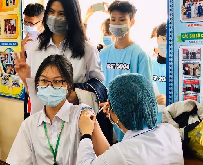 Thủ tướng yêu cầu Bộ Y tế phối hợp với Bộ Giáo dục và Đào tạo và các bộ, ngành, địa phương đẩy nhanh kế hoạch tiêm vaccine cho trẻ em an toàn, khoa học, phù hợp, hiệu quả. Ảnh minh họa: Phương Linh Thủ tướng yêu cầu Bộ Y tế phối hợp với Bộ Giáo dục và Đào tạo và các bộ, ngành, địa phương đẩy nhanh kế hoạch tiêm vaccine cho trẻ em an toàn, khoa học, phù hợp, hiệu quả. Ảnh minh họa: Phương Linh