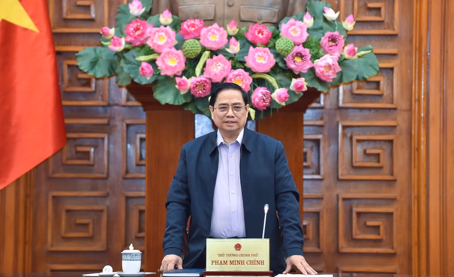 Thủ tướng Chính phủ Phạm Minh Chính: Cần nâng tầm Đại học Quốc gia Hà Nội trong giai đoạn mới khi cả nước triển khai Nghị quyết Đại hội XIII của Đảng; có cơ chế giải phóng tối đa nguồn lực con người rất lớn để đội ngũ cán bộ phát huy, cống hiến nhiều hơn nữa. Ảnh: VGP/Nhật Bắc Thủ tướng Chính phủ Phạm Minh Chính: Cần nâng tầm Đại học Quốc gia Hà Nội trong giai đoạn mới khi cả nước triển khai Nghị quyết Đại hội XIII của Đảng; có cơ chế giải phóng tối đa nguồn lực con người rất lớn để đội ngũ cán bộ phát huy, cống hiến nhiều hơn nữa. Ảnh: VGP/Nhật Bắc