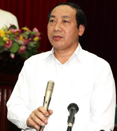 Bộ GTVT: Phí chưa tăng là "chưa phù hợp", Tin tức trong ngày, thu phi xe, bo truong gtvt, thu phi o to xe may, giao thong, un tac giao thong, giam un tac giao thong, thu phi han che phuong tien ca nhan, nguoi tham gia giao thong, chu so huu xe, VAMA, bo GTVT, Dinh La Thang, tin tuc