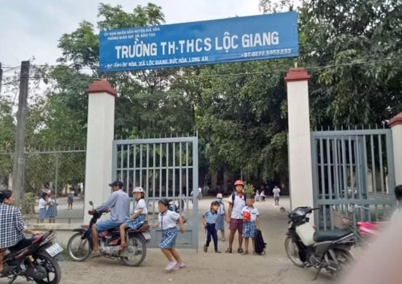 Ngôi trường- nơi xảy ra sự việc phụ huynh đánh giáo viên (Ảnh minh họa: Báo Lao động) Ngôi trường- nơi xảy ra sự việc phụ huynh đánh giáo viên (Ảnh minh họa: Báo Lao động)