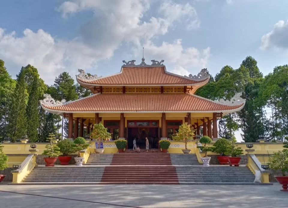 Khu lưu niệm Bác Tôn (Ảnh: Khánh Văn)