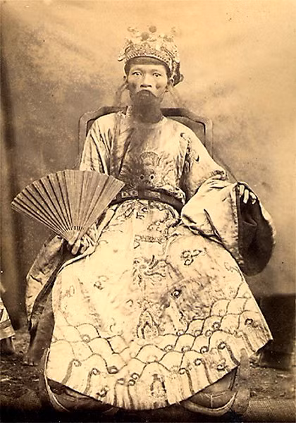 Diễn viên tuồng.