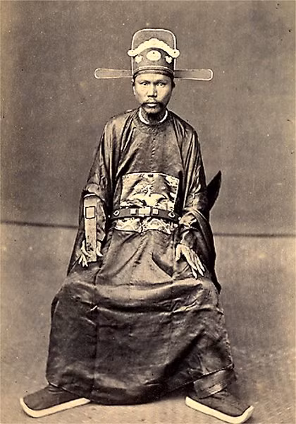 Vị quan ở Huế.