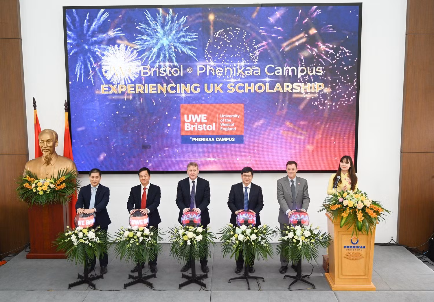 Ngày 11/5, Trường Đại học Phenikaa và University of the West of England đã chính thức ra mắt quỹ học bổng “EXPERIENCING UK –Trải nghiệm Vương quốc Anh” trị giá 1,5 triệu Bảng Anh (Tương đương 46,5 tỷ đồng)