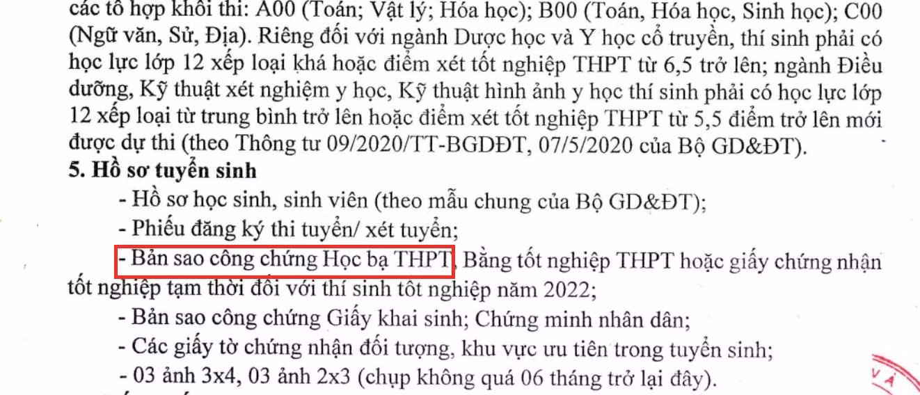 Đây là yêu cầu về hồ sơ tuyển sinh năm 2022 của một trường đại học (ảnh chụp màn hình)