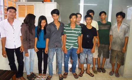 /Uploaded/thuhien/2012_03_30/22066404-1-20120330143602-dua-xe-1.JPG.jpeg