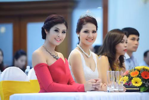 Cuộc thi tổ chức tôn vinh và quảng bá vẻ đẹp của người con gái Việt Nam xinh đẹp, giỏi việc nước, đảm việc nhà, đồng thời khẳng định sự năng động, bản lĩnh, trí tuệ và tài năng của mình trong xã hội. Cuộc thi tổ chức tôn vinh và quảng bá vẻ đẹp của người con gái Việt Nam xinh đẹp, giỏi việc nước, đảm việc nhà, đồng thời khẳng định sự năng động, bản lĩnh, trí tuệ và tài năng của mình trong xã hội.