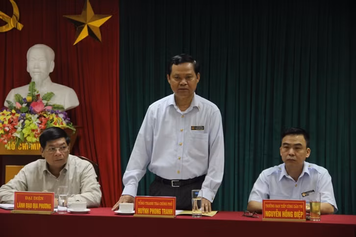 Tổng Thanh tra Chính phủ Huỳnh Phong Tranh yêu cầu Hà Nội phải: hẩn trương tháo dỡ tầng 30, toàn bộ hạng mục xây dựng trái phép, trả lại hiện trạng, mục tiêu xây dựng ban đầu là tầng sinh hoạt chung cho các hộ dân. Ảnh: TTCP Tổng Thanh tra Chính phủ Huỳnh Phong Tranh yêu cầu Hà Nội phải: hẩn trương tháo dỡ tầng 30, toàn bộ hạng mục xây dựng trái phép, trả lại hiện trạng, mục tiêu xây dựng ban đầu là tầng sinh hoạt chung cho các hộ dân. Ảnh: TTCP